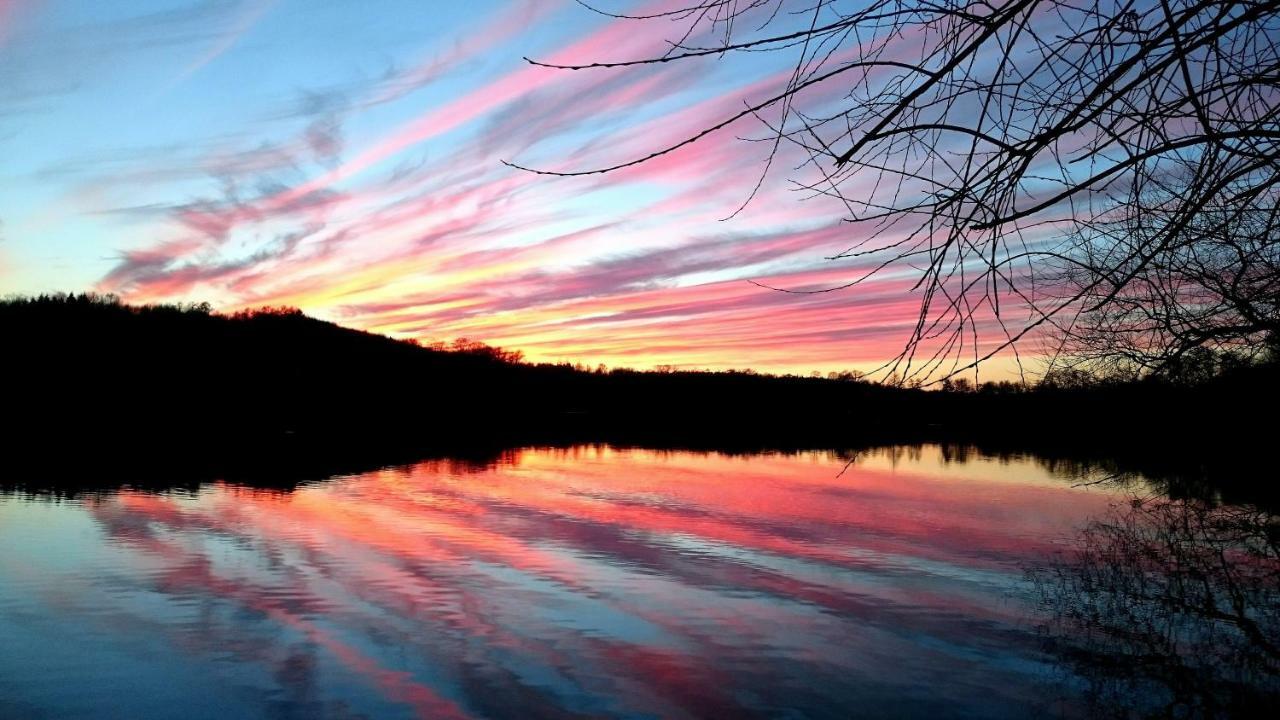 Agroturystyka "Jezioranka" Unichowo Exteriör bild