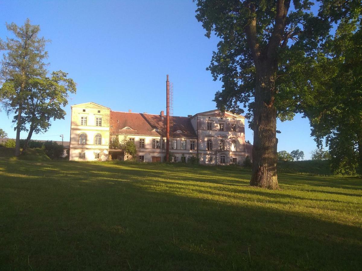 Agroturystyka "Jezioranka" Unichowo Exteriör bild